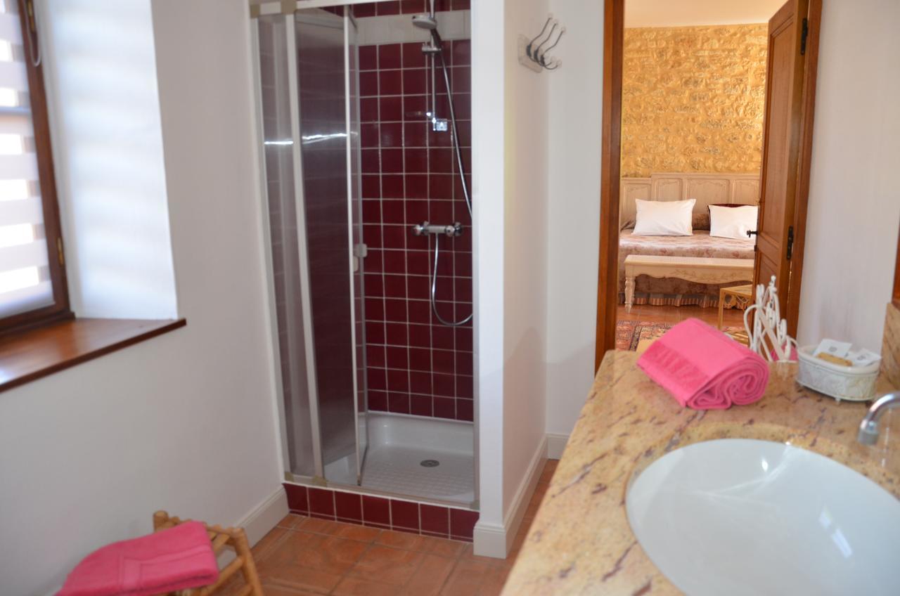 Bed and Breakfast La Gueriniere Cenac-et-Saint-Julien Екстер'єр фото
